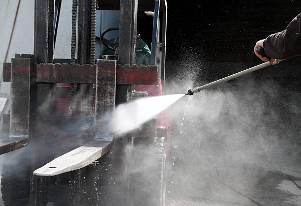 Best Sidewalk and Walkway Cleaning  in Exeter, CA